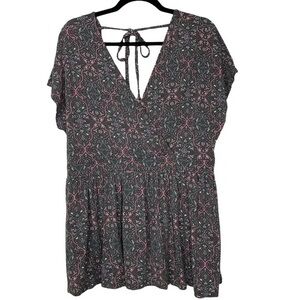 Torrid Super Soft Green Floral Cutout Tie Back Babydoll Blouse Plus sz 4